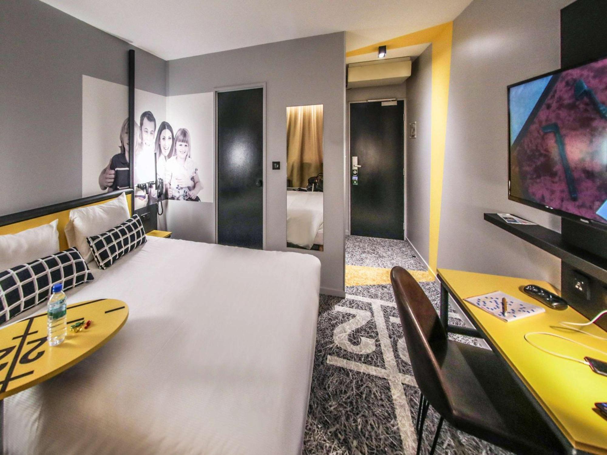Ibis Styles Clermont-Ferrand Republique Hotel Ngoại thất bức ảnh
